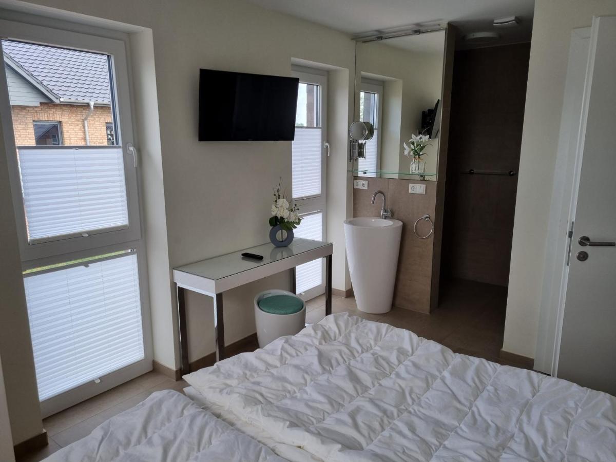 Neu!Moderne, Lichtdurchflutete Dhh, Zentral, Garten, Wallbox, Wlan Бутьядинген Экстерьер фото